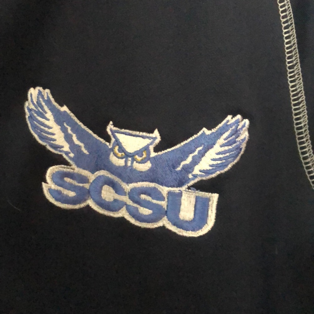 SCSU pullover - Picture 3 of 6